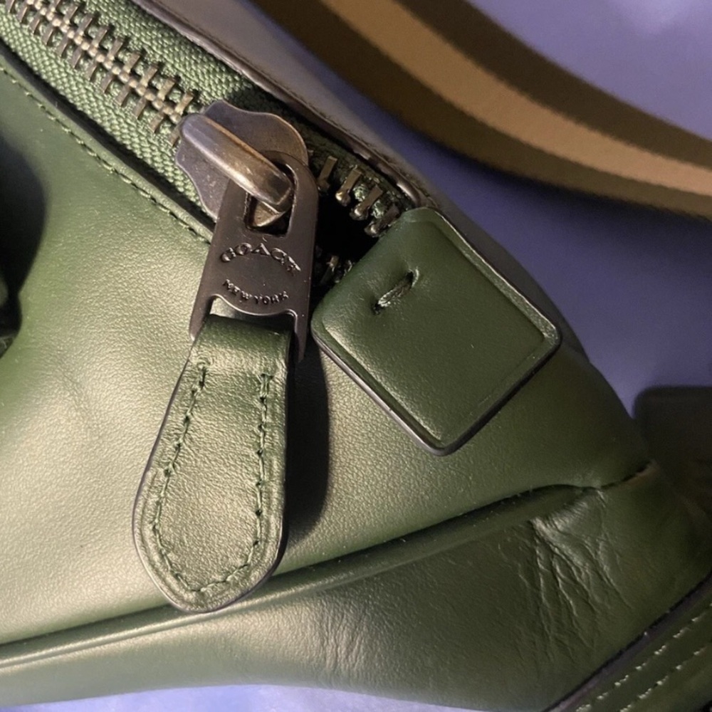 Coach Green Crossbody Bag - Picture 3 of 7